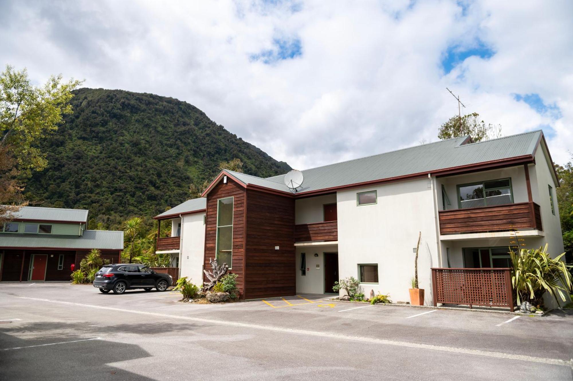 Punga Grove Motel Франц Джоузеф Екстериор снимка