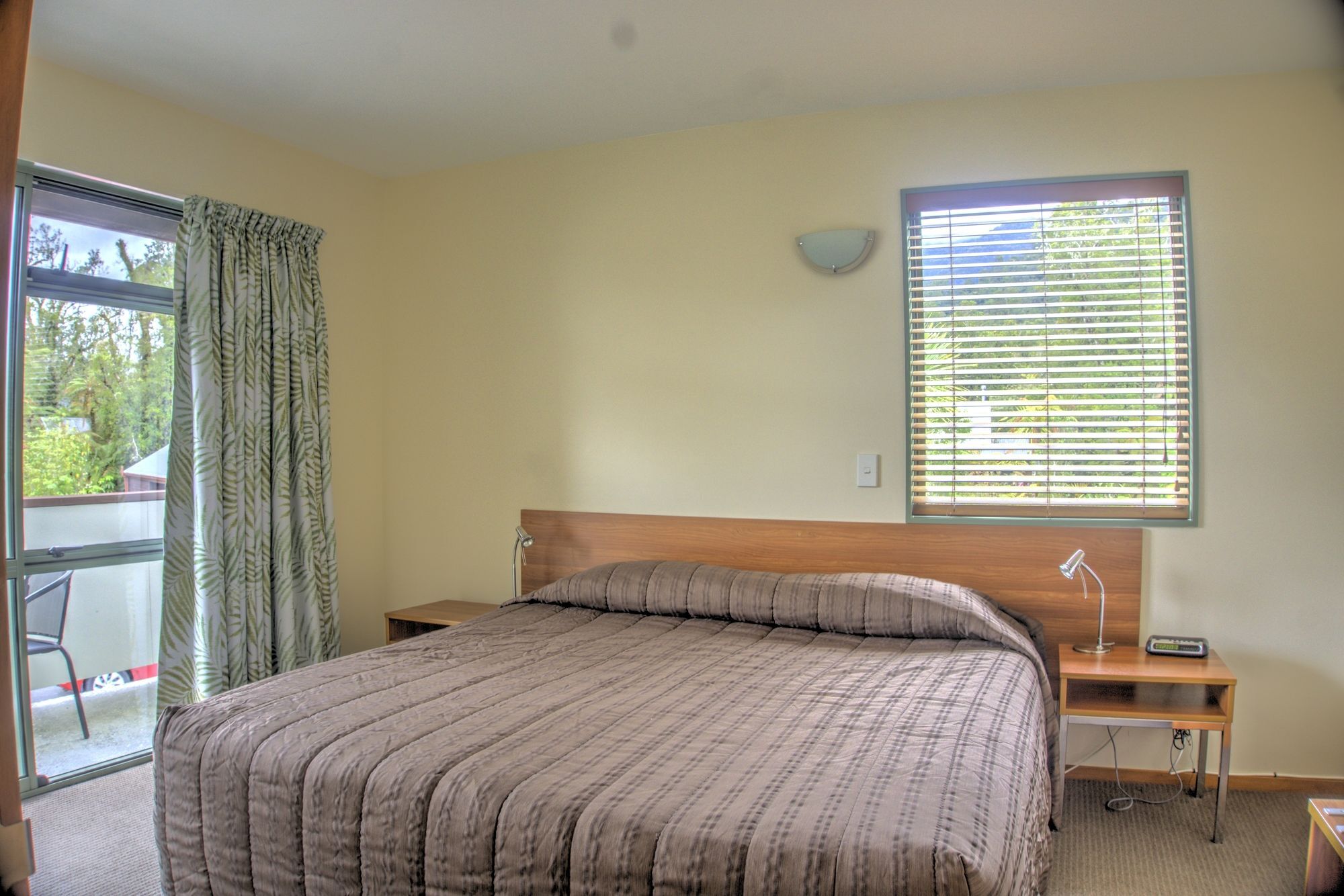 Punga Grove Motel Франц Джоузеф Екстериор снимка
